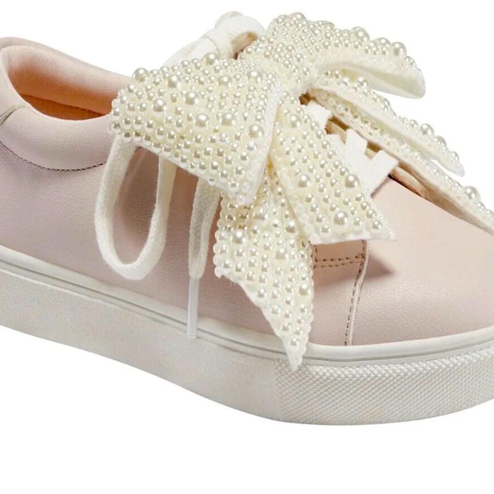 inc girls chole bow fashion sneakers sizes 1 and 12 available